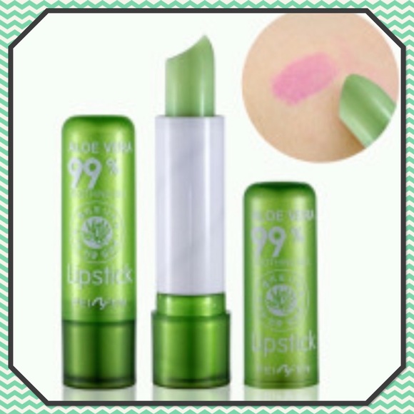 💄New💄Aloe Vera Long Lasting Moisturizing Lipstick 💄 - Picture 3 of 6